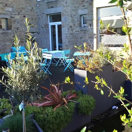 Отель Patton 2*